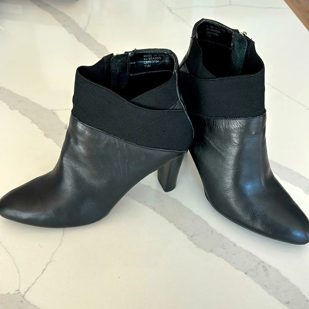 Adrienne Vittadini Booties - Picture 2 of 4